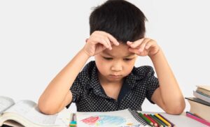 Dislexia: 10 Sintomas e o papel da escola no acompanhamento psicológico