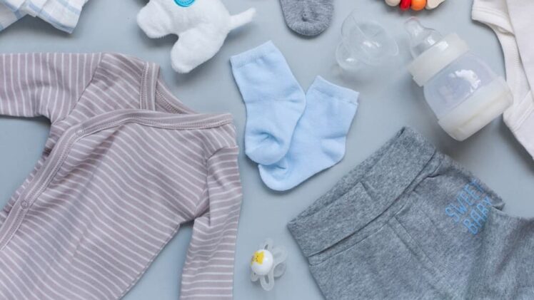 É necessário passar as roupas de bebê?